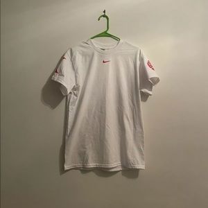 - Mens Medium Red EYBL T-Shirt NEW